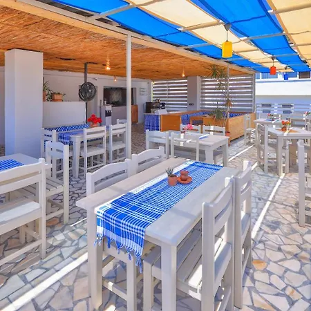 Oda ve Kahvaltı Kaşhan 3*