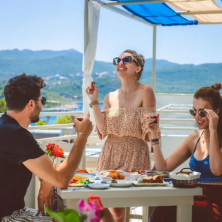 Kaşhan Oda ve Kahvaltı Kaş