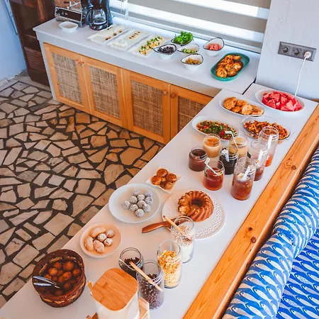 Kaşhan Oda ve Kahvaltı 3*